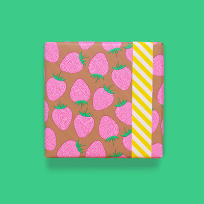 Inpakpapier streep geel met aardbeien