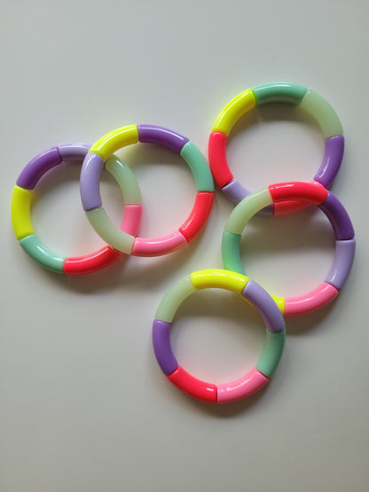 Vrolijke armbanden kleurenset 1