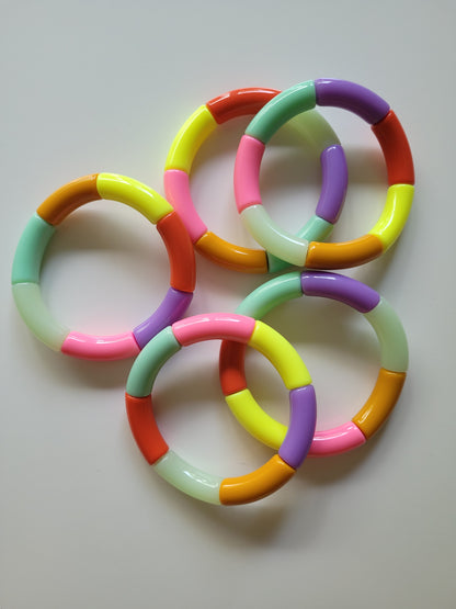 Vrolijke armbanden kleurenset 1